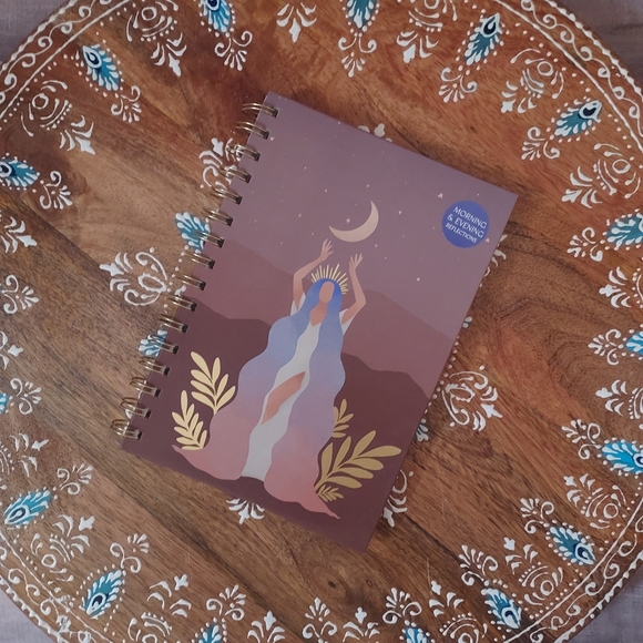 LAST 1 Crystal Luna Moon Goddess Gratitude Reflection Manifestation Journal Book - Picture 1 of 6
